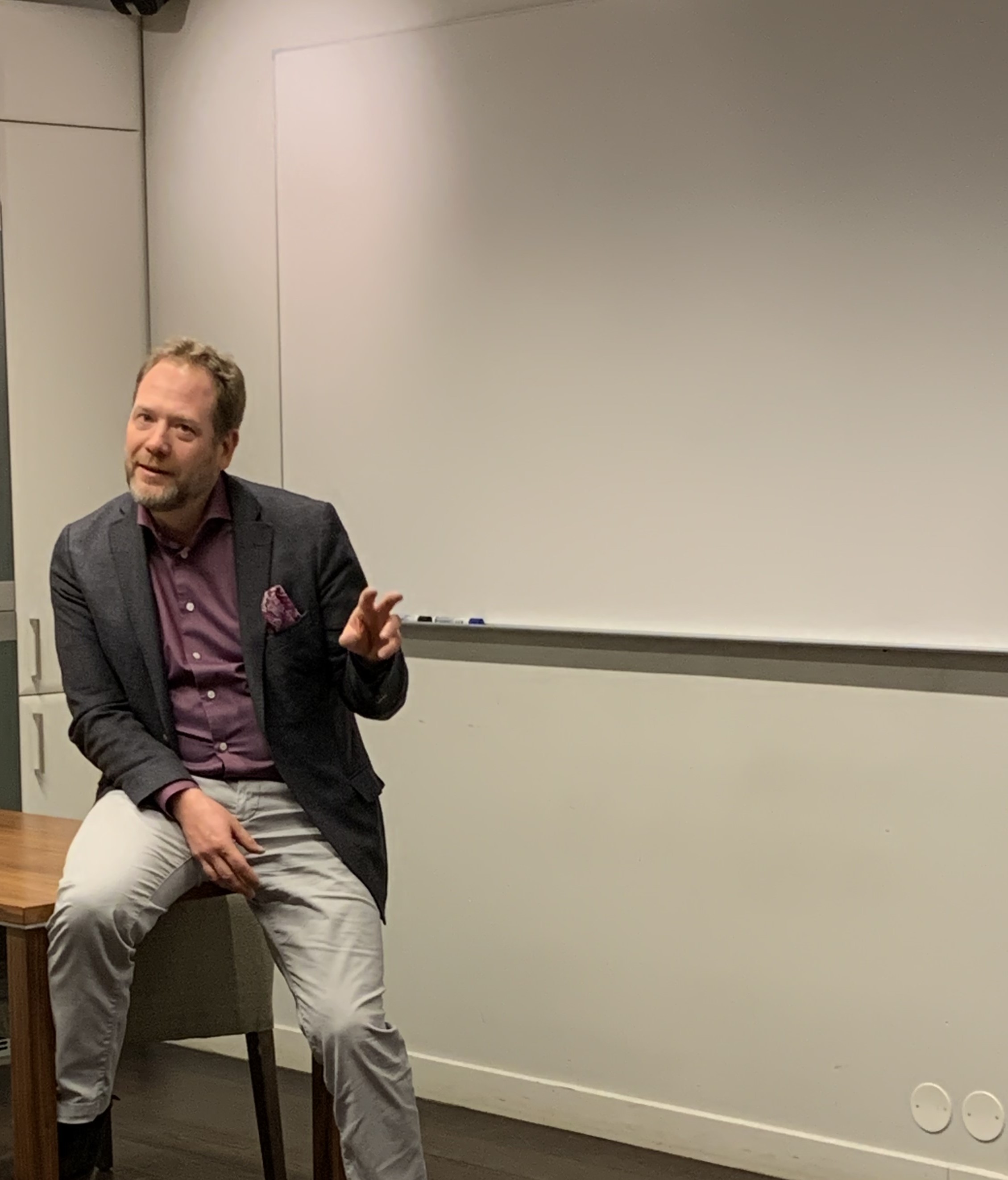 Erik Stenman speaking at a conference